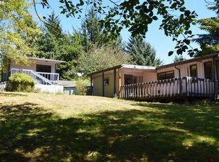62916 SW 8th St, Coos Bay, OR 97420
