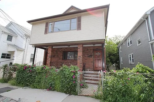 43 Chapman St #2 Photo 1