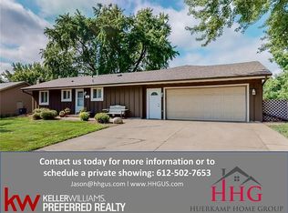 950 Redwood Dr, Apple Valley, MN 55124