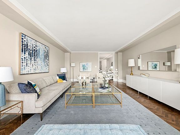 2nd image of 15 W 81st St #11E