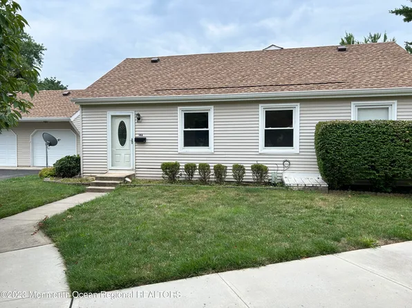 14A Plaza De Las Trinidad, Freehold, NJ 07728