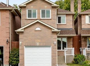 1333 Hazel McCleary Dr, Oakville, ON L6J 7A9