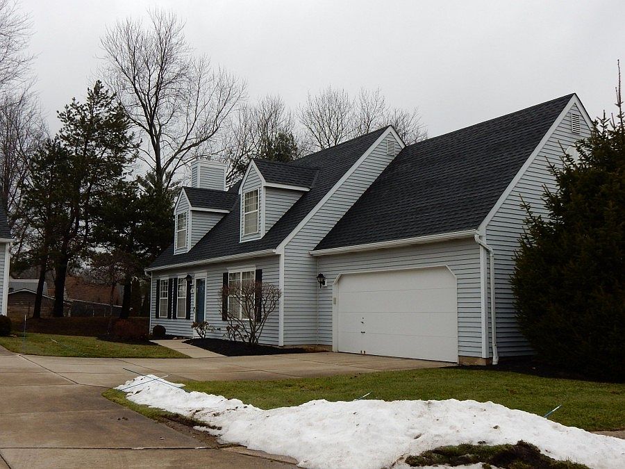 2nd image of 89 Dover Place Ln