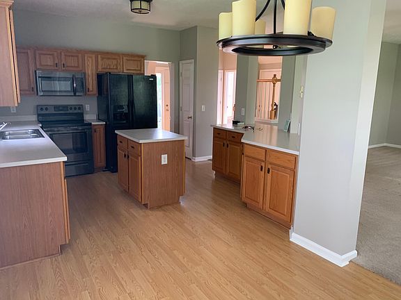 2nd image of 2126 Melody Dr