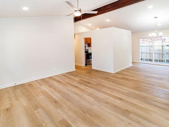 4th image of 801 Stewart Ave