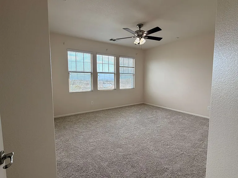 1729 Cripple Creek Dr #4 — Photo 10