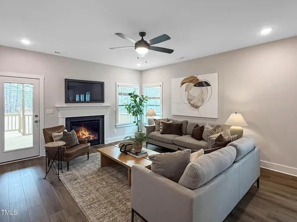 8817 Melvin St #27, Willow Springs, NC 27592