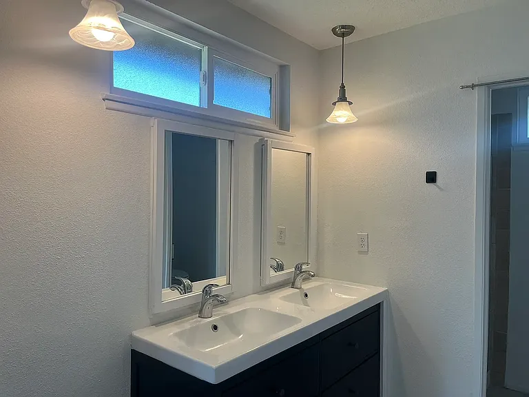 337 Swanee Ave — Photo 8