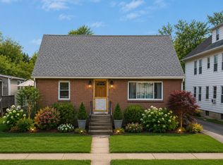 71 Broad St, Meriden, CT 06450