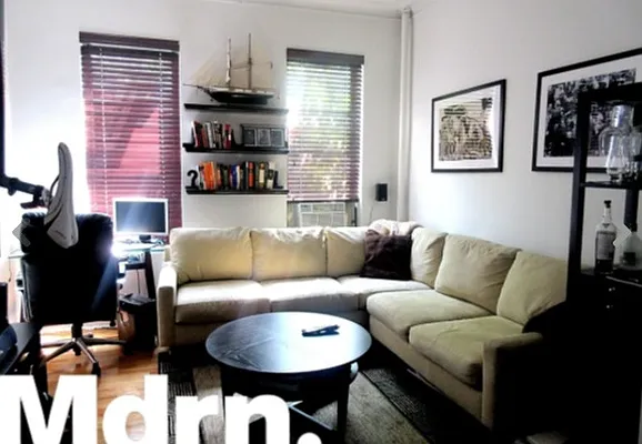 Rented by Mdrn Residential | media 9
