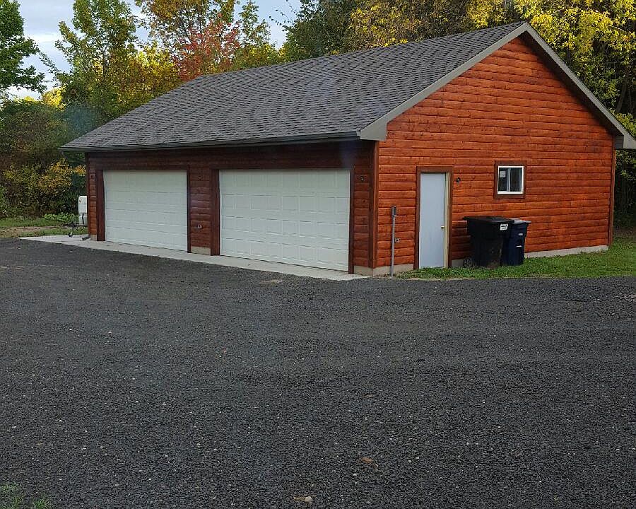 2nd image of 33085 Malmberg Ave