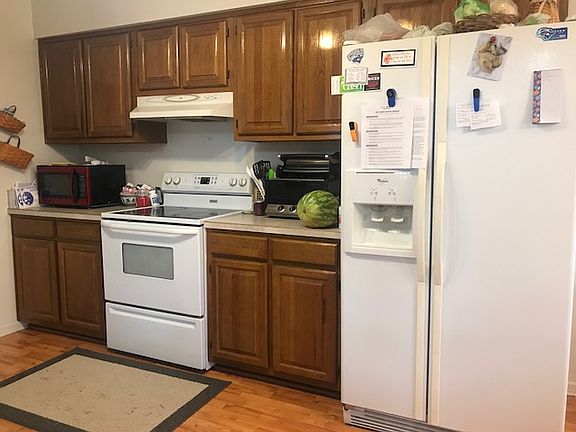 4th image of 805 Marquette Ct