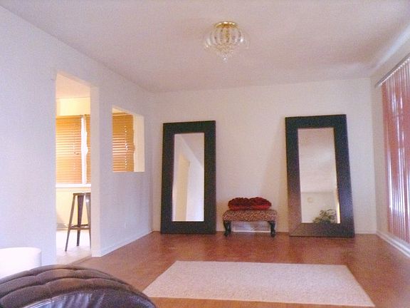 5th image of 109 E 140th Ct