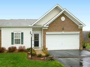 606 Whispering Pines Dr, Gibsonia, PA 15044