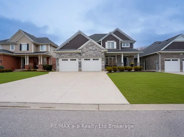 30 Brookside Ln, Tillsonburg, ON N4G 0A1