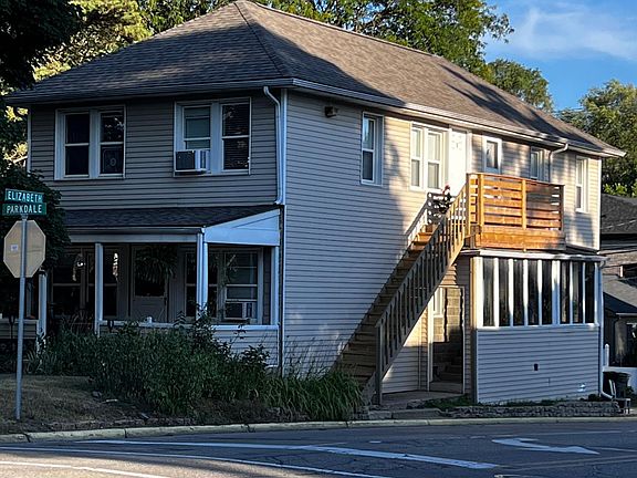 4 unit house