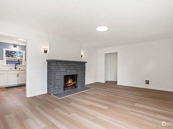 5th image of 11466 8th Avenue Ct S