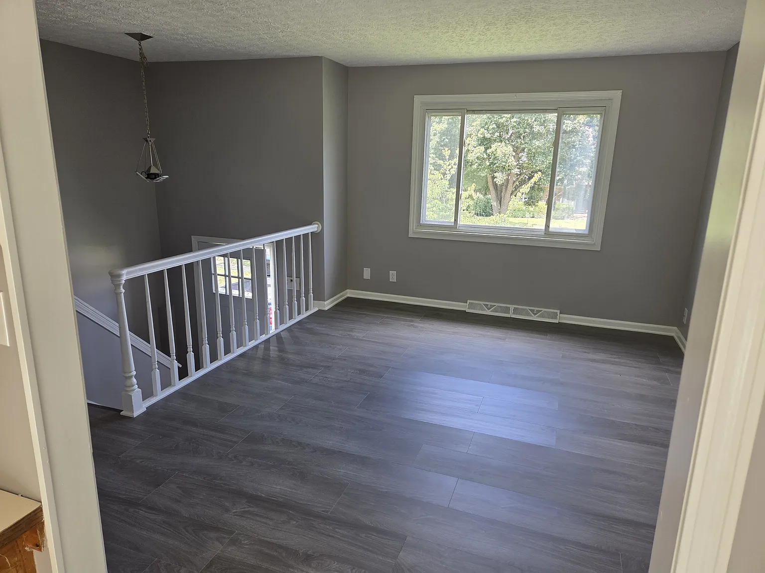 3 bed, 1.5 bath, 1460 sqft, $1,925 — Photo 4