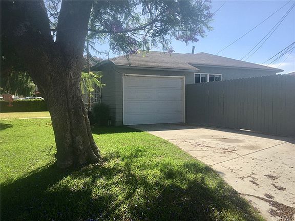 2nd image of 3511 Senefeld Dr