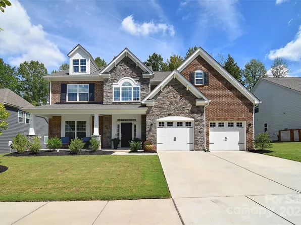 7207 Glenroe Dr, Huntersville, NC 28078