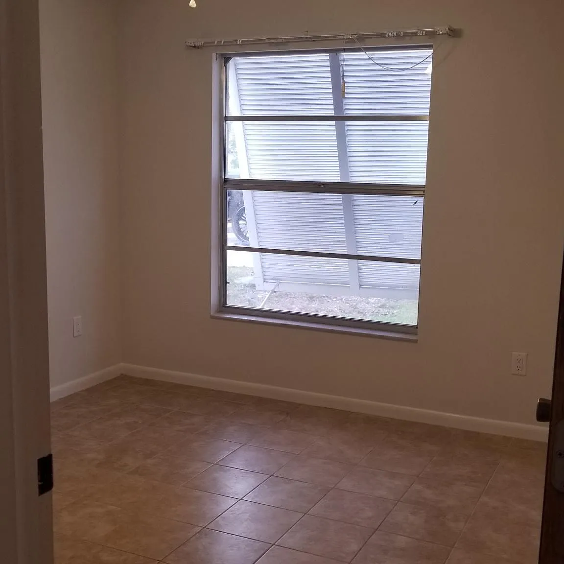 2 bed, 993 sqft, $1,975 — Photo 4