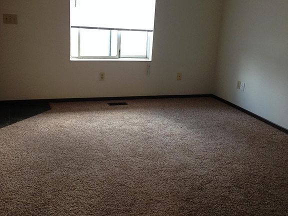 3rd image of 552 136th Ave APT 5