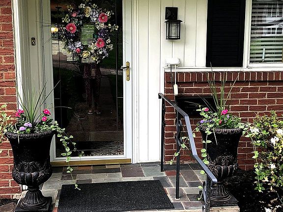 2nd image of 126 Richard Dr
