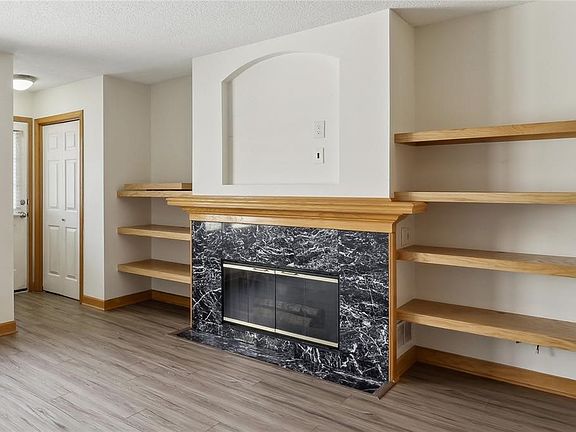 4th image of 811 Burr Oaks Dr Unit 1110
