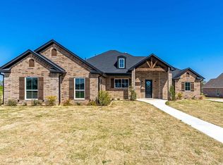 135 Winners Cir, Longview, TX 75602