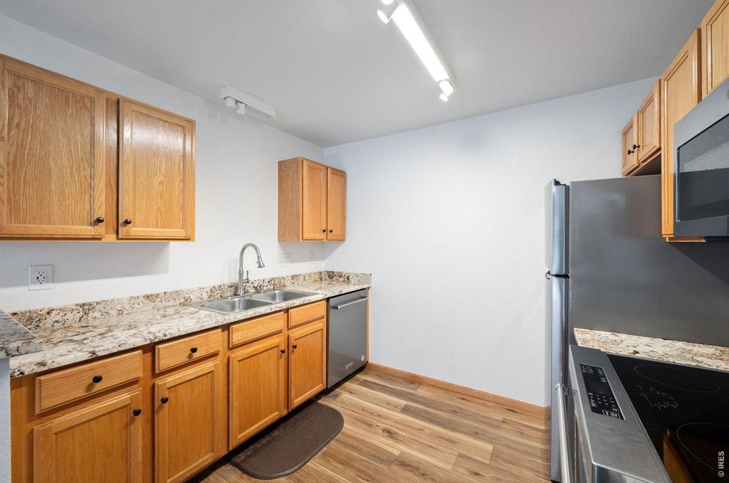 1221 University Ave #D-202