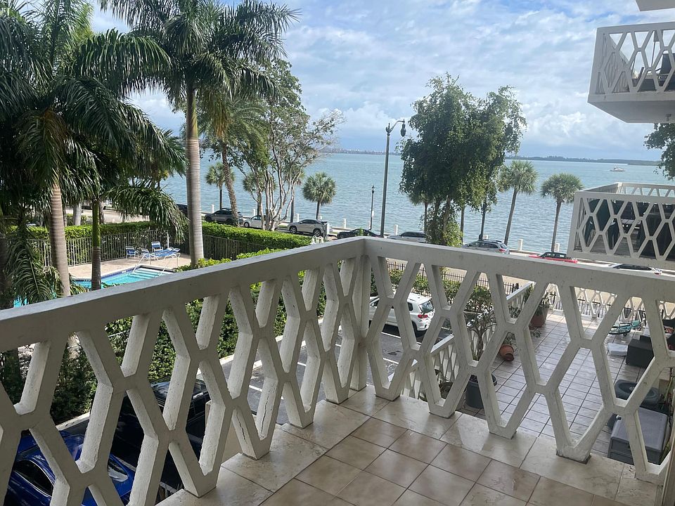 1st image of 1430 Brickell Bay Dr APT 303