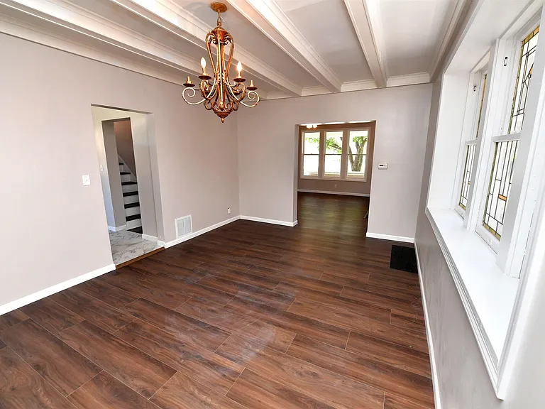 1027 N University St — Photo 19