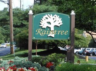 1508 Raintree Ln, Malvern, PA 19355