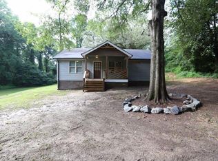 330 Roberts Rd, Fayetteville, GA 30214