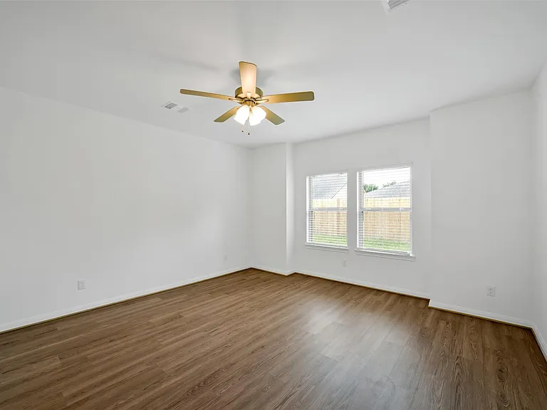 13315 Campos Dr — Photo 13