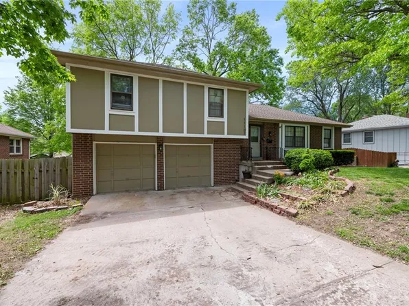 11107 W 50th St, Shawnee, KS 66203