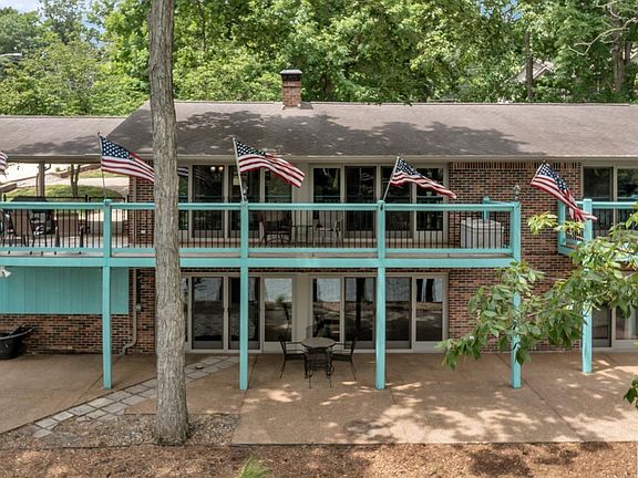3rd image of 516 Magnolia Ct