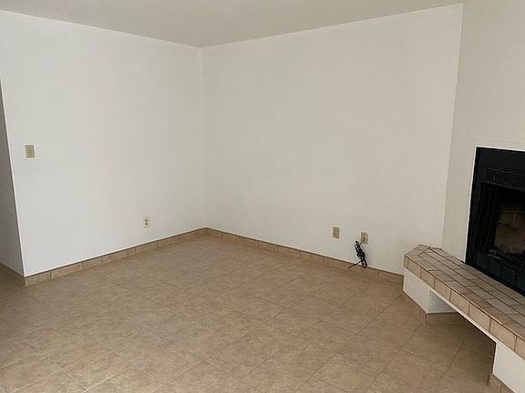 3rd image of 3369 Venus St APT B