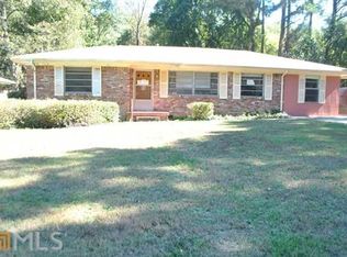 2908 Laurel Ln, East Pt, GA 30344