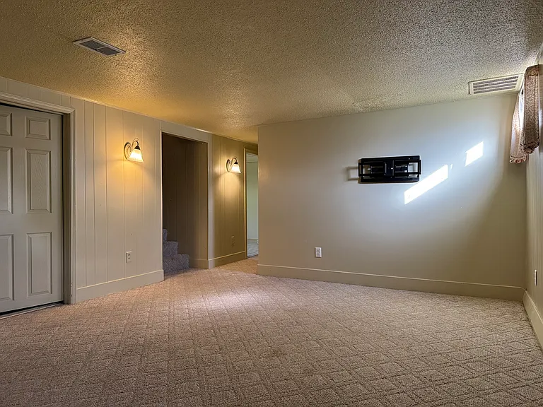 4260 Norman Dr SE — Photo 13