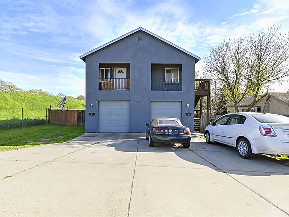 3rd image of 204 W El Camino Ave