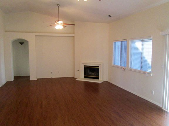 3rd image of 2966 Tarragon Ave