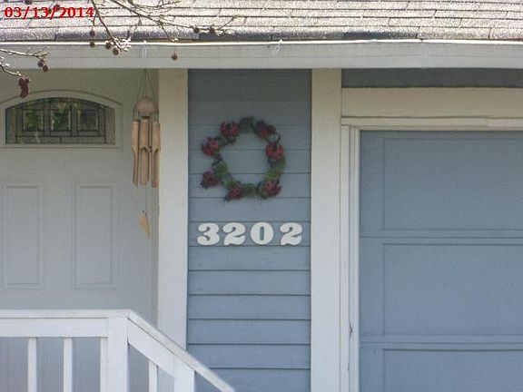 3rd image of 3202 55th Pl NE