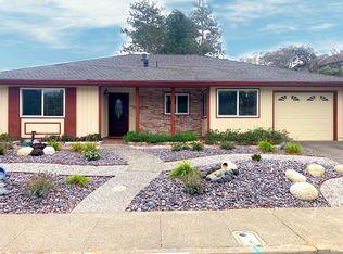 445 Deerfield Cir, Santa Rosa, CA 95409