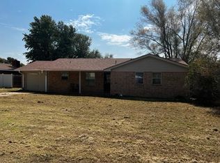 1206 D St, Arapaho, OK 73620
