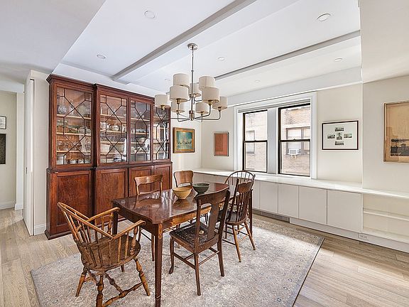 2nd image of 17 W 71st St APT 3C
