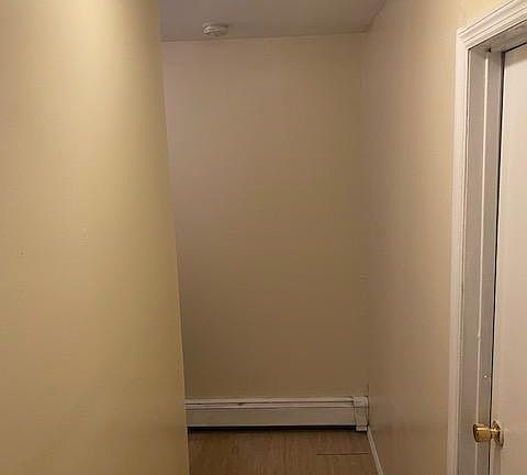 5th image of 204 Bayside Ave #B