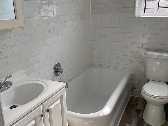 2nd image of 64 Locust Hill Ave #3C