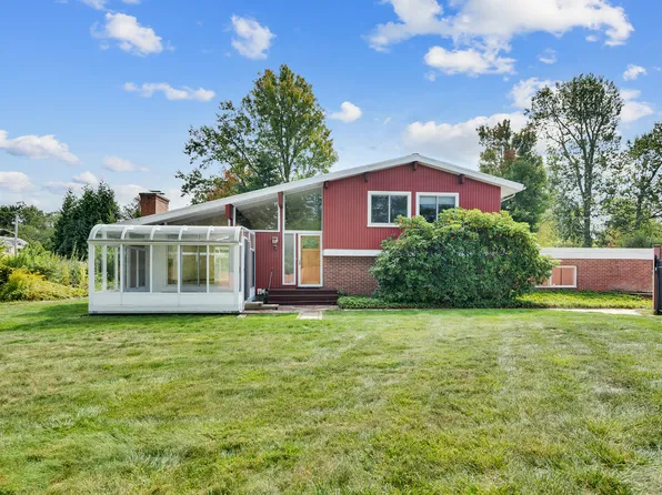 859 Still Hill Road, Hamden, CT 06518