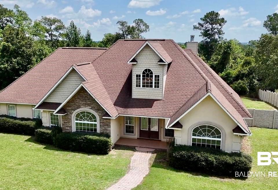 1st image of 110 Camellia Cir
